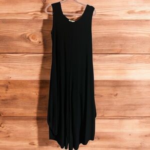 JUMPSUIT Camille & Co Black Hi-Low Sleeveless Jumper